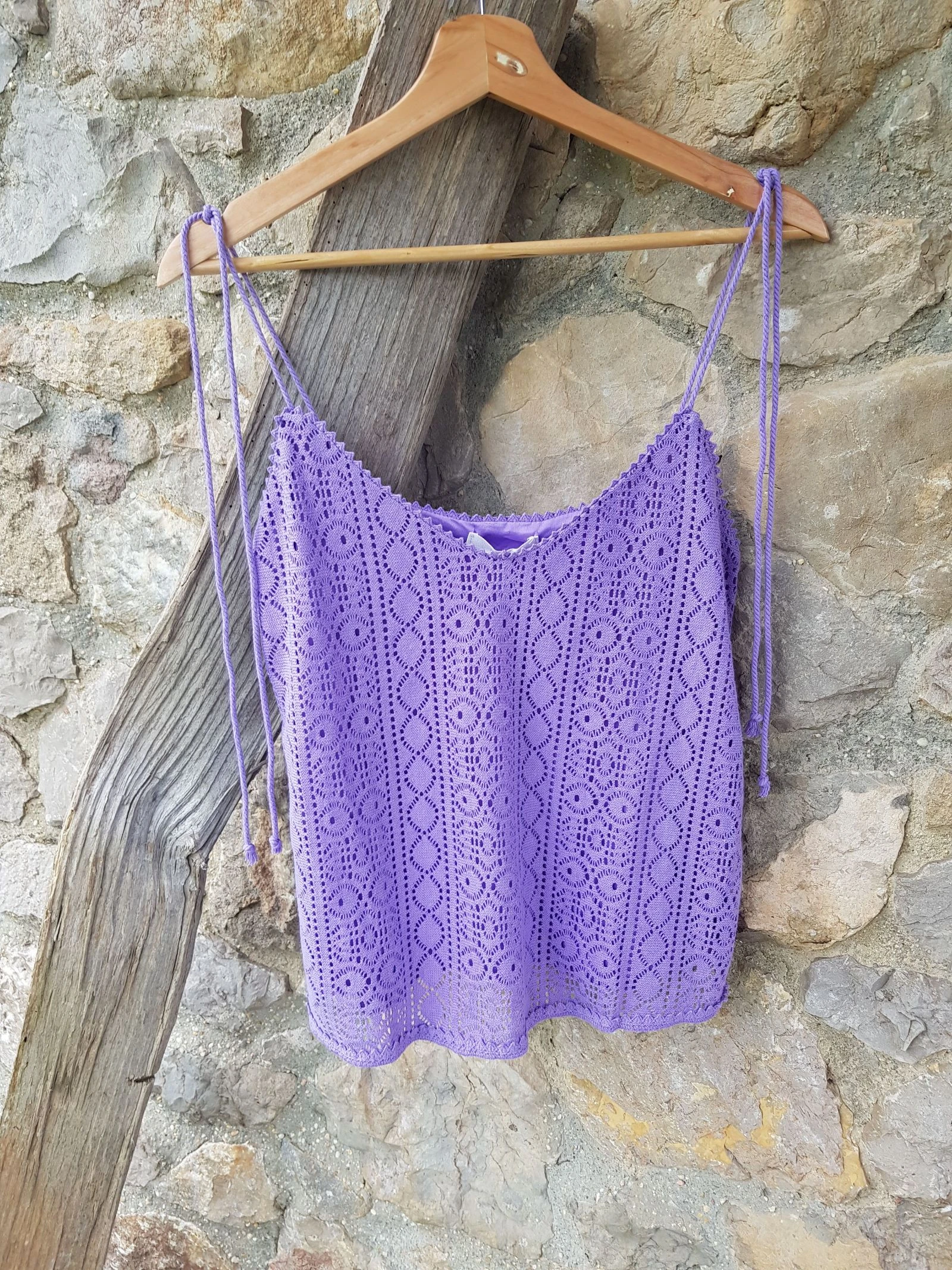 Top tirantes lila crochet ganchillo bordado